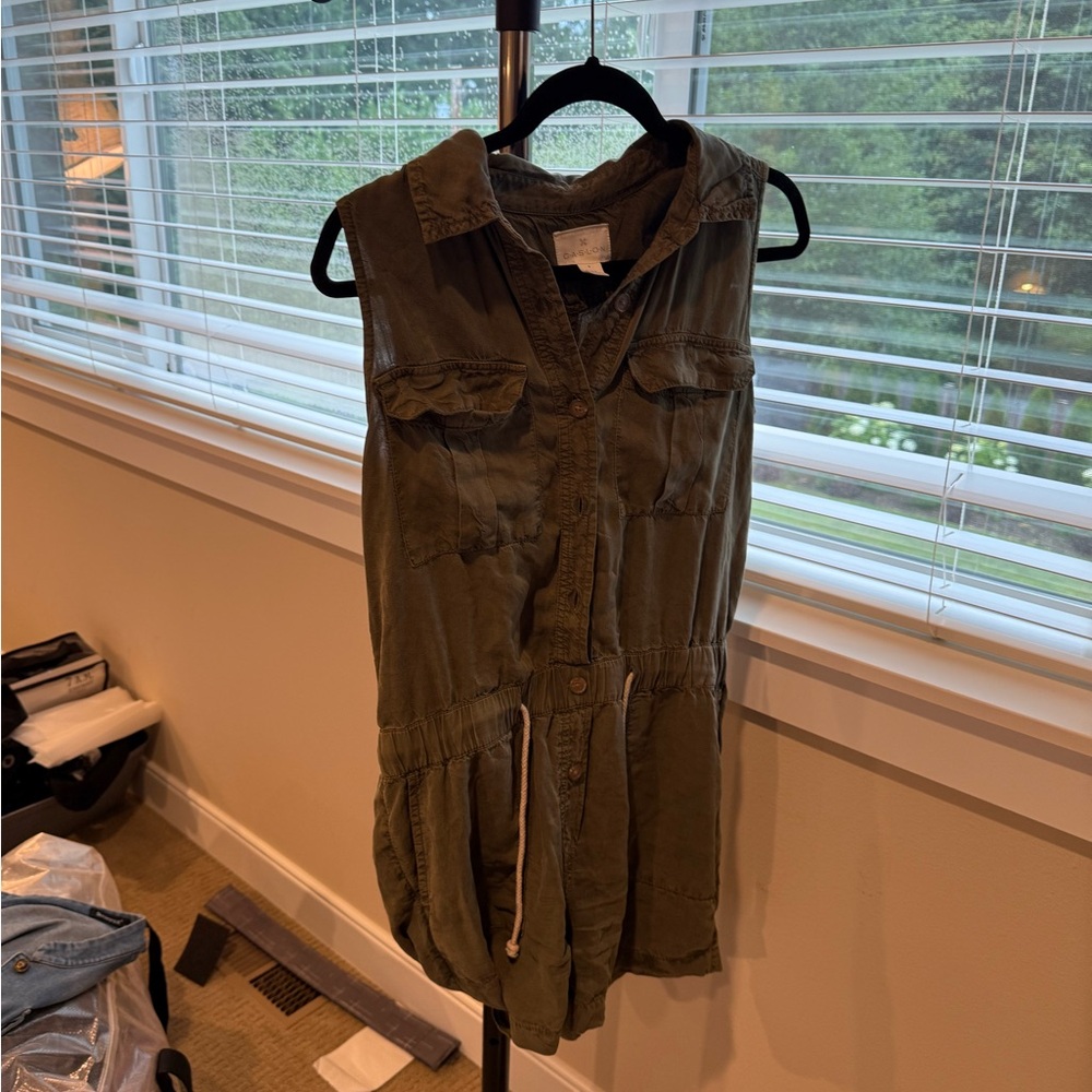 Caslon Khaki Button-Up Top